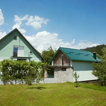 Apartmán Riverview Three Springs Tri Zvira *