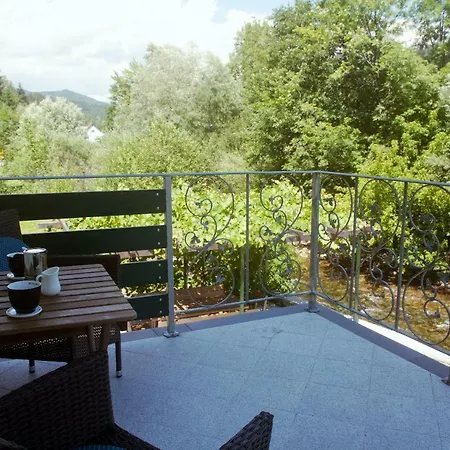 Apartamento Riverview Three Springs Tri Zvira Zamost