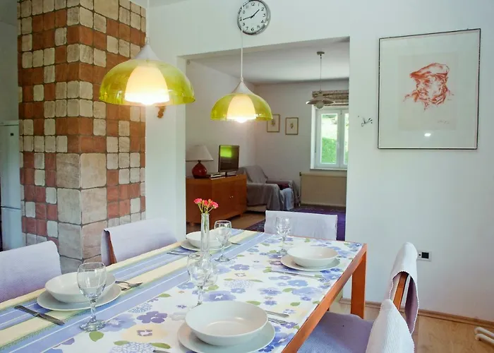 Riverview Three Springs Tri Zvira Apartman